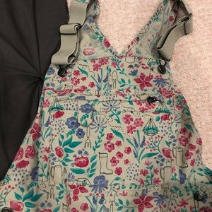 Duluth Heirloom Gardening overalls size small x 29 length